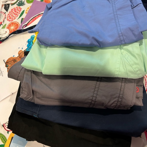 Scrubs - Picture 2 of 8